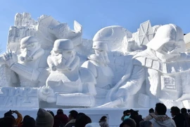 [Photo] Chiêm ngưỡng các tác phẩm tại Liên hoan băng tuyết Sapporo
