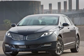 Ford báo lỗi xe Fiesta, Fusion Lincoln MKZ vì vấn đề chốt cửa