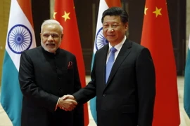 Chủ tịch Trung Quốc lần đầu tiếp Thủ tướng Ấn Độ ở quê nhà
