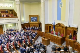 [Video] Ukraine thông qua luật trao quy chế đặc biệt cho miền Đông 