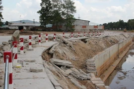 [Photo] Công trình hàng trăm tỷ đồng sạt lở nghiêm trọng sau mưa