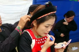 [Photo] Người Tày và người Nùng nhộn nhịp đi chợ tình Xuân Dương