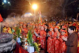 [Photo] Lễ khai ấn Đền Trần Nam Định diễn ra nhộn nhịp trong đêm