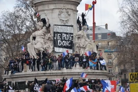 Paris: Hàng triệu người tuần hành tưởng nhớ nạn nhân vụ Charlie Hebdo