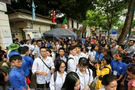 Thí sinh dự thi trung học phổ thông quốc gia. (Ảnh: Lê Minh Sơn/Vietnam+)