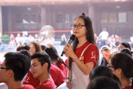 Quỳnh chia sẻ về niềm mơ ước trở thành bác sỹ. (Ảnh: PV/Vietnam+)