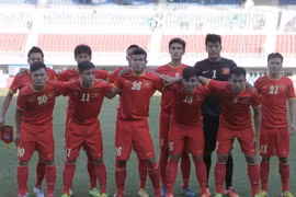 Tuyển U23 Việt Nam trở về nước trong không khí ảm đạm
