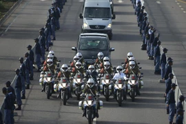 Nam Phi làm lễ rước thi hài cố Tổng thống Mandela