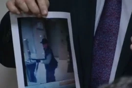 Video cảnh sát Pháp truy tìm kẻ xả súng tại Paris