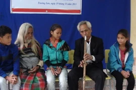 Phục dựng âm nhạc truyền thống của người Bru -Vân Kiều