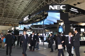Các “ông lớn” Nhật Bản phô diễn công nghệ màn hình 4K