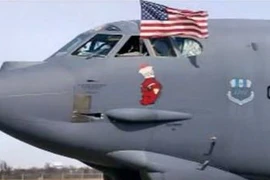 Video B-52 Mỹ bay vào vùng Trung Quốc đòi xác định phòng không 