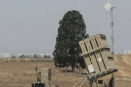 Hệ thống tên lửa đánh chặn Iron Dome (Ảnh: AP)