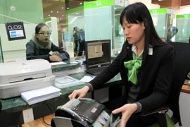 “Tiếp tục chính sách tài khóa thắt chặt, kiểm soát lạm phát”