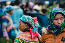 Trong xu hướng thương mại hóa các chợ vùng cao hiện nay thì Bắc Hà là một trong những nơi hiếm hoi còn giữ được bản sắc dân tộc, nét riêng độc đáo của các phiên chợ xưa. (Ảnh: Minh Sơn/Vietnam+)