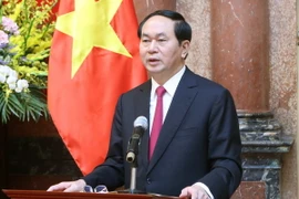 Chủ tịch nước Trần Đại Quang trả lời phỏng vấn của báo Yomiuri (Nhật Bản). (Ảnh: Nhan Sáng/TTXVN)