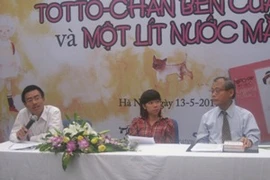 Lễ ra mắt hai tác phẩm lớn của văn học đương đại Nhật Bản tại Việt Nam. (Ảnh: Thiên Linh/ Vietnam+)