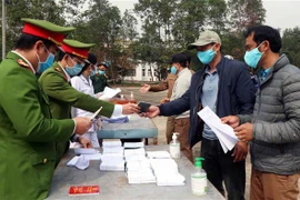 [Video] Niềm vui của người hoàn thành cách ly về đón Tết Nguyên đán