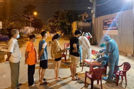 [Photo] TP. HCM: Tết nơi tuyến đầu chống dịch bệnh COVID-19