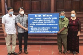 Một gia đình ủng hộ 4,5 tỷ đồng mua vaccine phòng COVID-19