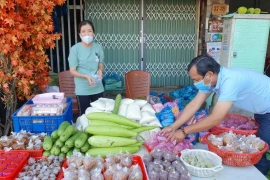 Một ''chợ 0 đồng'' tại phường Cái Khế, quận Ninh Kiều (Cần Thơ). (Ảnh: Ánh Tuyết/TTXVN)