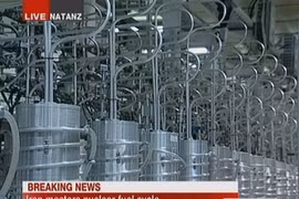 Các máy ly tâm bên trong cơ sở hạt nhân Natanz, Iran. (Ảnh: AFP/TTXVN)