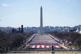 Quang cảnh công viên National Mall tại Washington, D.C, trước thềm lễ nhậm chức của Tổng thống đắc cử Mỹ Joe Biden, ngày 19/1/2021. (Ảnh: THX/TTXVN)