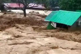 Lũ quét ở vùng núi Malaysia khiến 7 người thiệt mạng và mất tích 