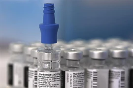 Pfizer, Moderna ước tính thu về hàng tỷ USD nhờ mũi tiêm bổ sung