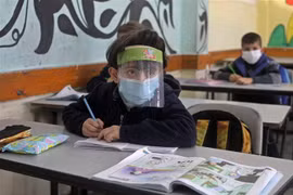 Nga giao vắcxin Sputnik V cho Palestine, Trung Quốc viện trợ cho Syria