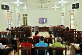 [Video] Vận động bầu cử đại biểu quốc hội tại nơi đang bị phong tỏa 