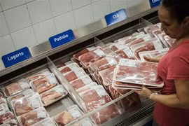 Phát hiện bệnh "bò điên", Brazil ngừng xuất thịt bò sang Trung Quốc