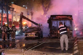 Hamas không ngán không kích, tiếp tục dội bão lửa rocket vào Israel