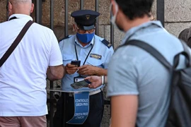 Italy ban bố các hạn chế mới khắt khe hơn đối với du khách từ Mỹ