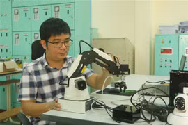 Con đường khoa học của vị giáo sư được phong hàm ở tuổi 40