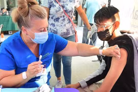 Nhiều nước có chính sách tiêm chủng mới do biến thể Delta lan nhanh