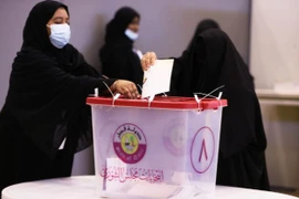 Cử tri Qatar lần đầu tiên tham gia bỏ phiếu bầu cử quốc hội