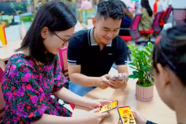 HDBank Hội Du Xuân có nhiều trò chơi dân gian thú vị. (Ảnh: Vietnam+)