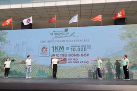 Giải chạy "Agribank - Vì tương lai xanh" đóng góp 35 tỷ đồng hỗ trợ an sinh xã hội. (Ảnh: Vietnam+)
