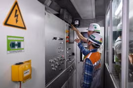 Hoàn thành lắp đặt máy đào hầm thứ 2 của tuyến metro Nhổn-ga Hà Nội 
