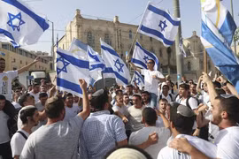 Một cuộc tuần hành của người Israel ở Jerusalem hồi tháng 5. (Nguồn: AP)