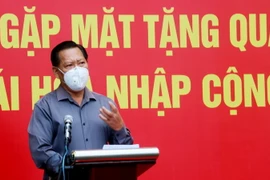 Phó Chủ tịch UBND tỉnh An Giang Trần Anh Thư phát biểu tại buổi lễ. (Ảnh: Công Mạo/TTXVN)