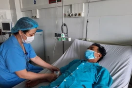 Hiện tại tình trạng bệnh nhân đang tiến triển tốt dần. (Ảnh: TTXVN phát)