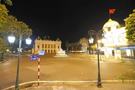 Hình ảnh Hà Nội vắng lặng trong những ngày giãn cách xã hội 