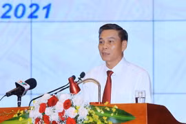 Chủ tịch Ủy ban nhân dân Hải Phòng Nguyễn Văn Tùng phát biểu tại hội nghị. (Ảnh: An Đăng/TTXVN)