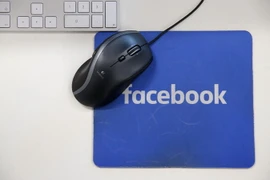 Biểu tượng của Facebook. (Ảnh: AFP/TTXVN)