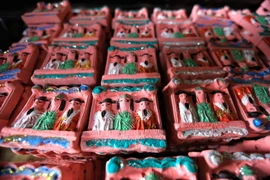 [Photo] Làng đúc tượng ông Công ông Táo độc nhất nơi xứ Huế 