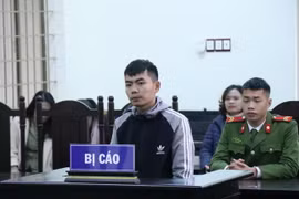 Bị cáo Mai Văn Thuyết tại buổi xét xử. (Ảnh: Tuấn Anh/TTXVN)