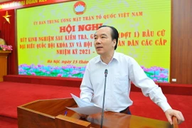 Phó Chủ tịch Ủy ban Trung ương MTTQ Việt Nam Ngô Sách Thực phát biểu tại hội hội nghị. (Ảnh: Minh Đức /TTXVN)