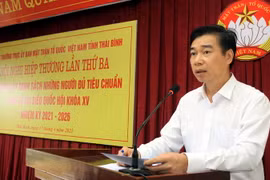 Ông Nguyễn Văn Giang, Trưởng Ban Dân vận Tỉnh ủy, Chủ tịch Mặt trận Tổ quốc Việt Nam tỉnh Thái Bình phát biểu tại Hội nghị. (Ảnh: Thế Duyệt/TTXVN)
